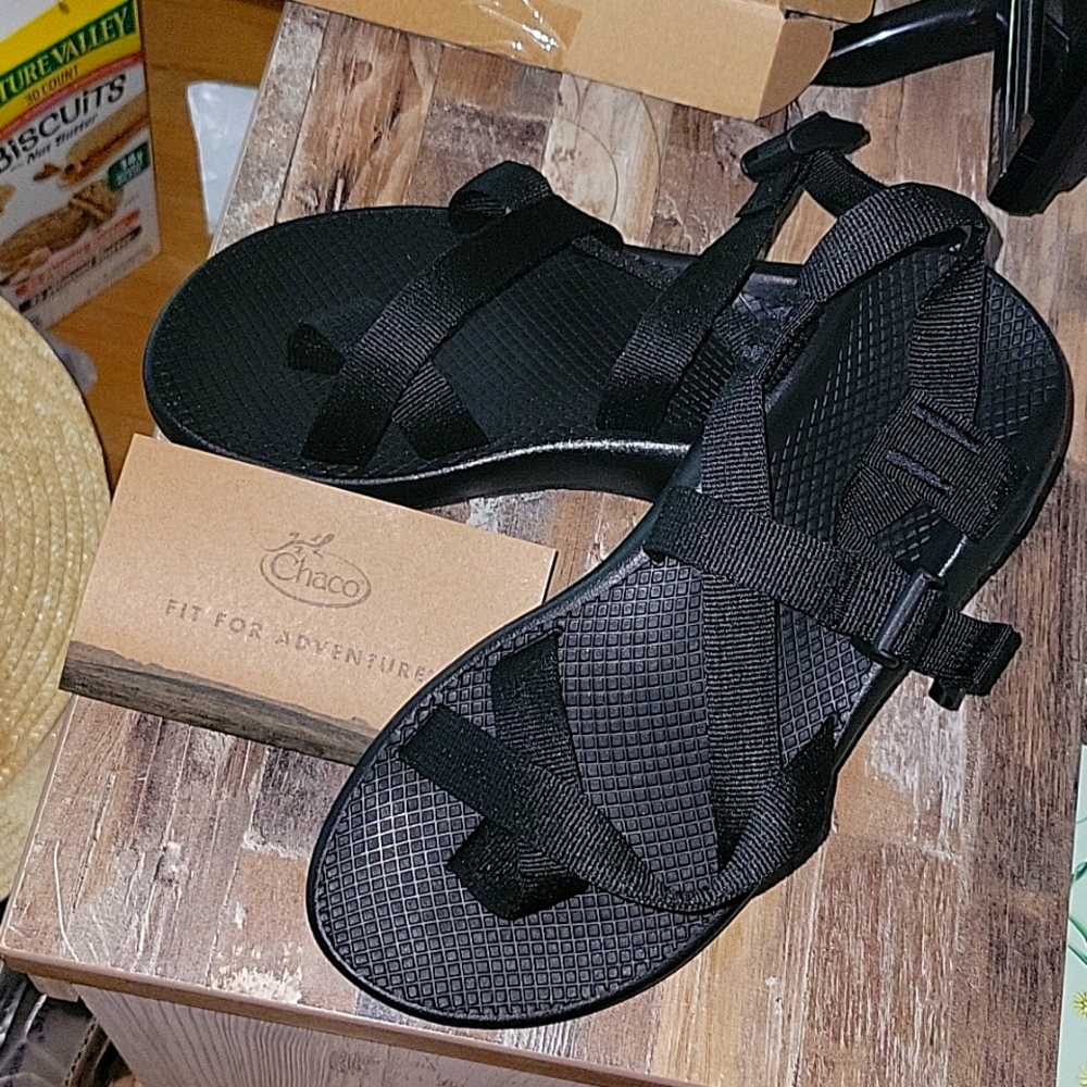 NEW Chaco Women's Z2 Classic Athletic Sandal sz 10 BLACK